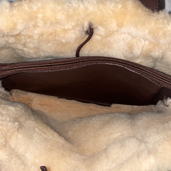 Original UGGS Fur Bag - Picture 3 of 5